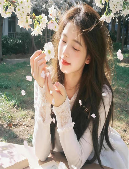 短片技术揭秘：《替嫁缠婚大佬送上门》的创作历程与幕后故事 ——深入探索短片的艺术世界